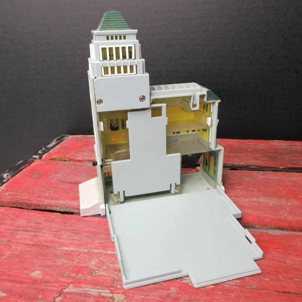 VTG 1989 Lewis Galoob Micro Machines Police Station Building Light-Up WORKS